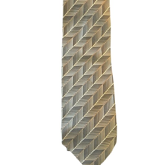 ERMENEGILDO ZEGNA Geometric 100% Silk Mens Luxury Tie Beige - Picture 2 of 5